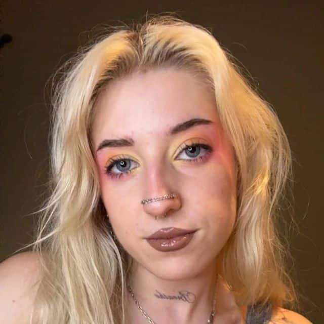 EmmyKuss bei Private Sexcam